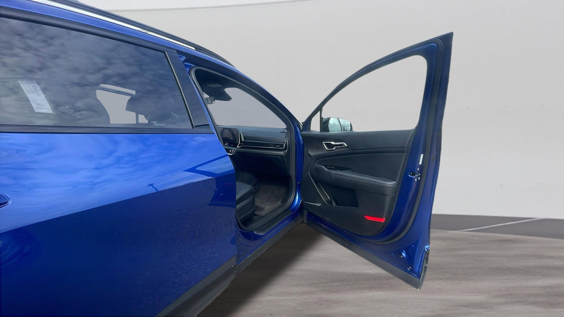 Used 2025 Kia Sportage X-Line w/ Premium Package image 17