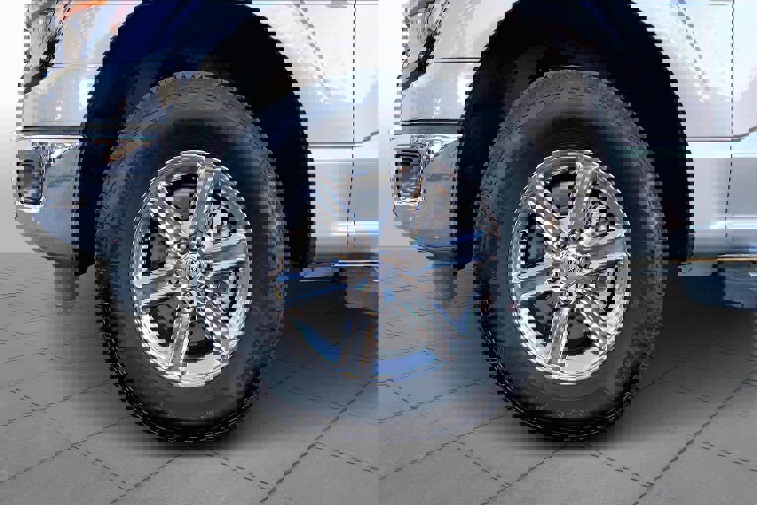 Certified 2025 Ford F150 XLT w/ Equipment Group 301A Standard image 11