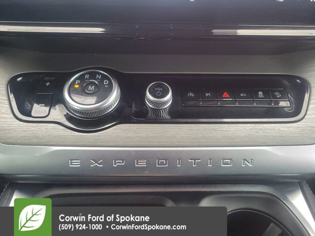 Certified 2025 Ford Expedition Max Platinum image 42