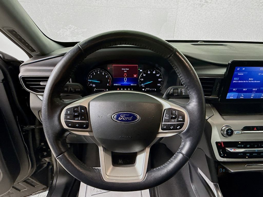 Certified 2022 Ford Explorer XLT w/ Equipment Group 202A image 11