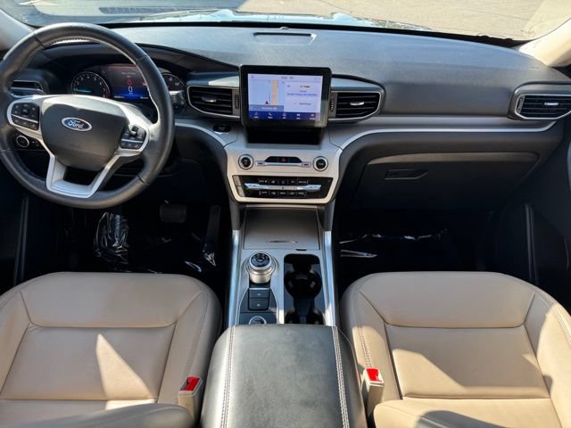 Certified 2023 Ford Explorer XLT w/ Equipment Group 202A AWD/4WD image 15