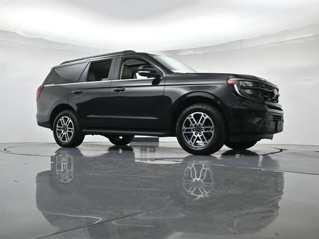 Certified 2025 Ford Expedition Active AWD/4WD image 37