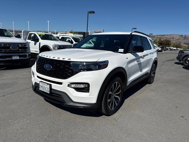 Certified 2024 Ford Explorer ST-Line w/ Class IV Trailer Tow Package