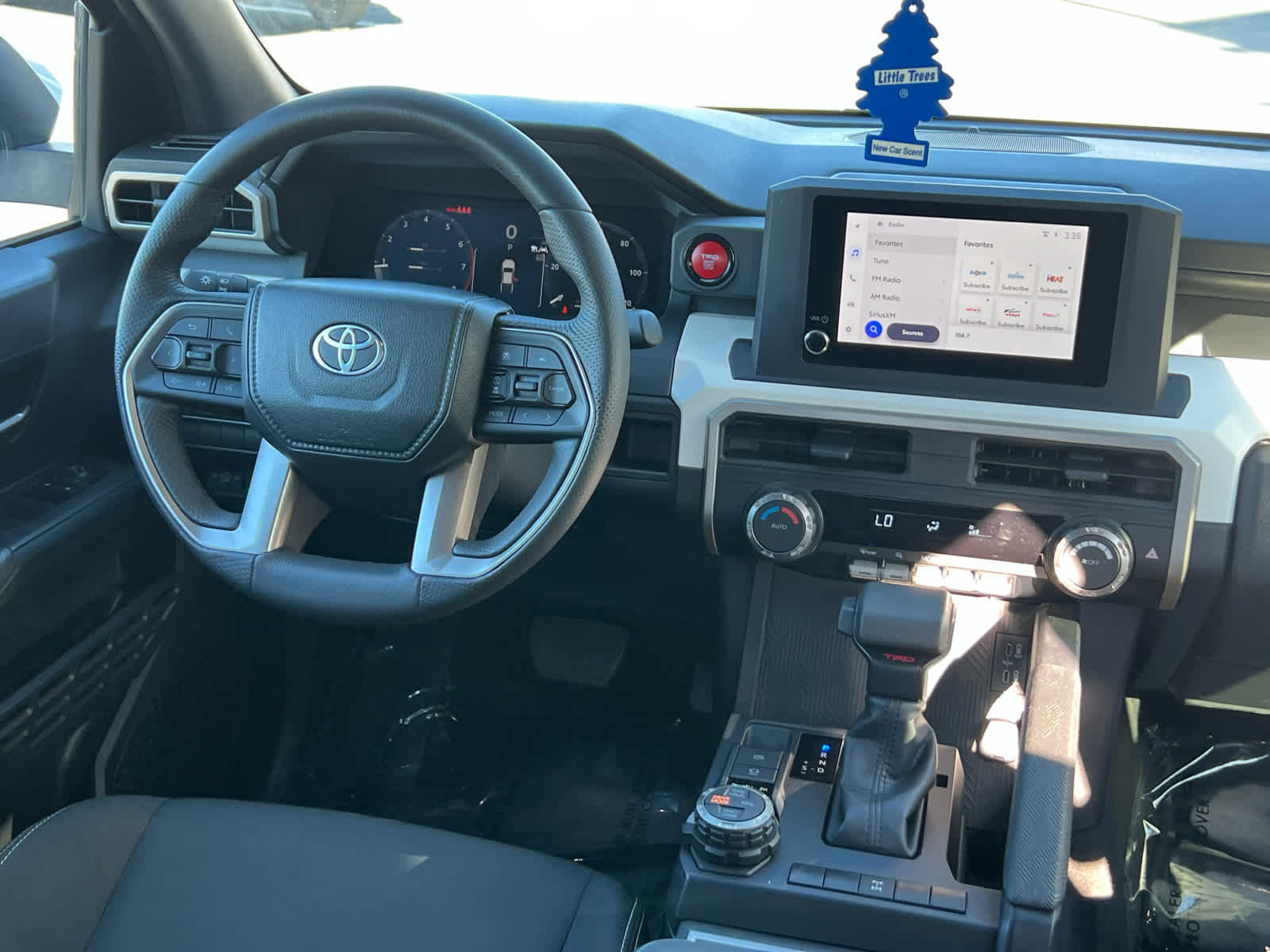 Used 2024 Toyota Tacoma TRD Off-Road image 24