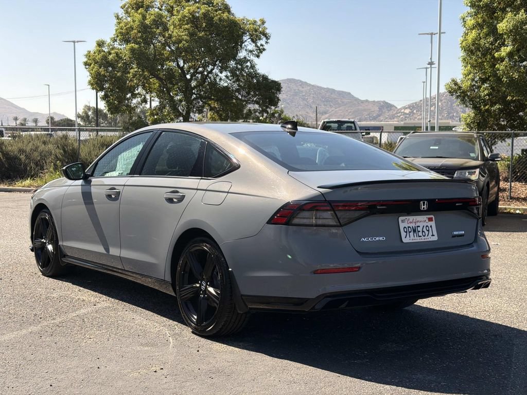 Used 2024 Honda Accord Sport image 8