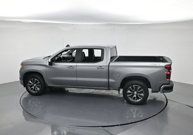 Used 2024 Chevrolet Silverado 1500 LT AWD/4WD image 47