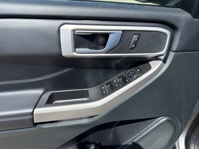 Certified 2024 Ford Explorer XLT w/ Equipment Group 202A AWD/4WD image 14