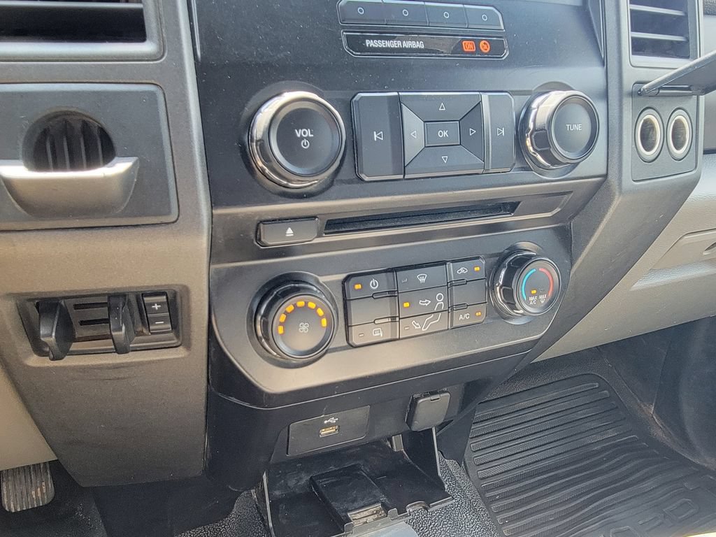 Certified 2017 Ford F350 XL w/ Power Equipment Group RWD image 30