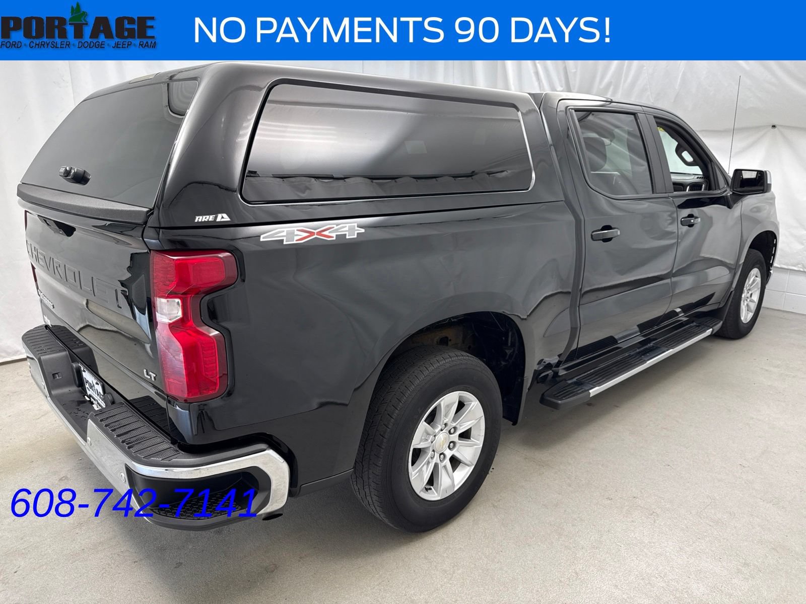 Used 2020 Chevrolet Silverado 1500 LT w/ Convenience Package AWD/4WD image 2