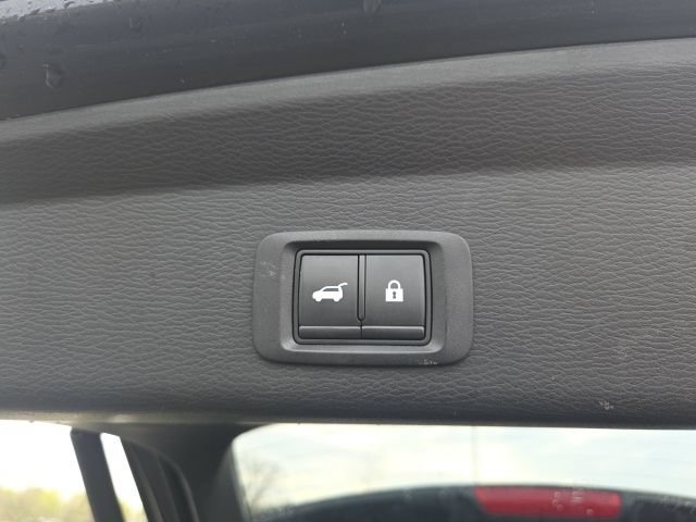 Used 2022 Mitsubishi Outlander SE AWD/4WD image 15