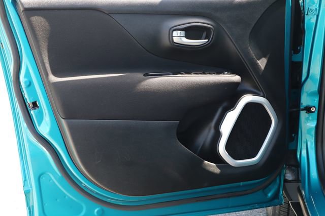 Used 2020 Jeep Renegade Sport w/ Sport Appearance Group AWD/4WD image 14