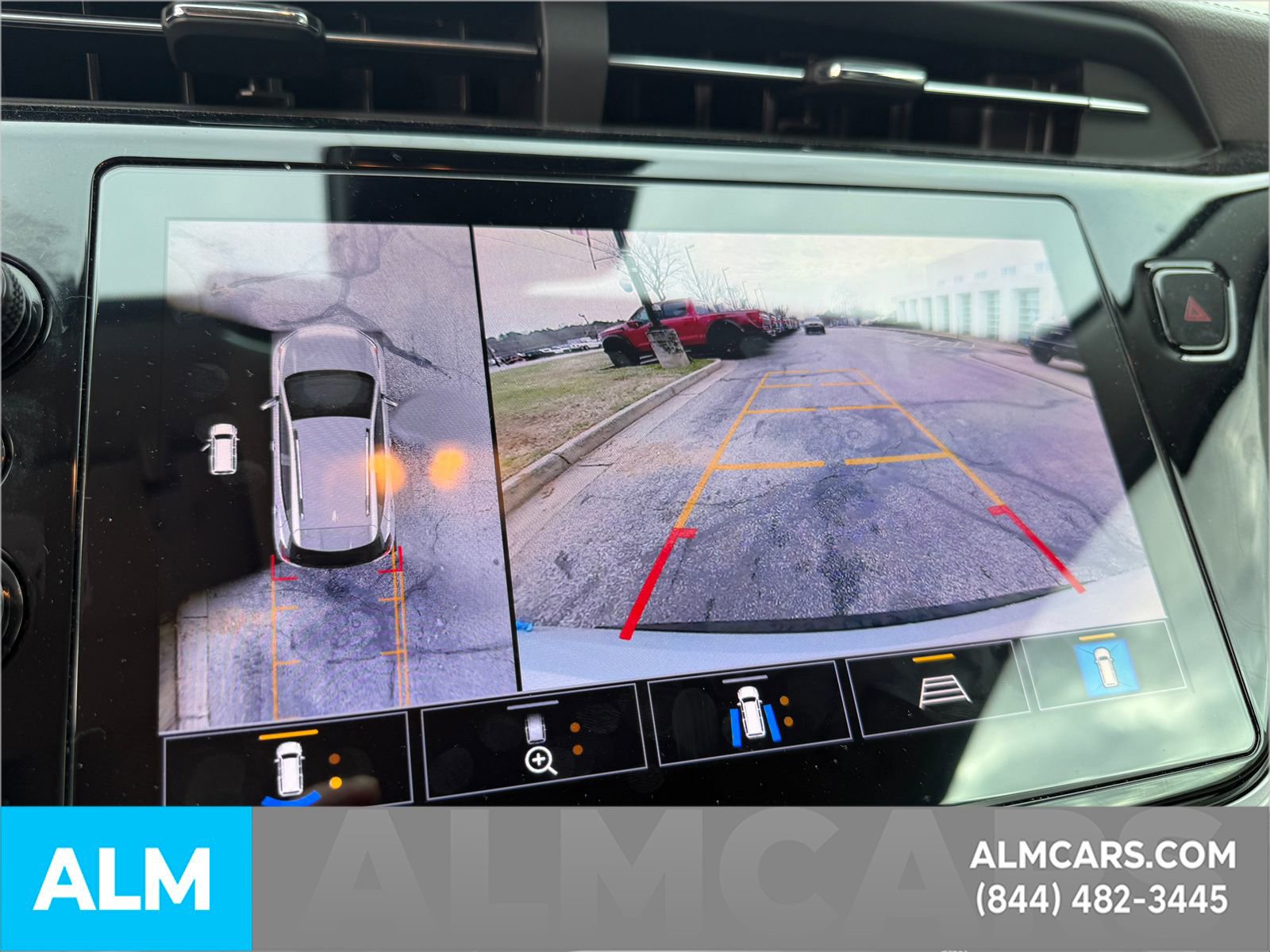 Used 2022 Chevrolet Bolt EUV Premier w/ Launch Edition image 16