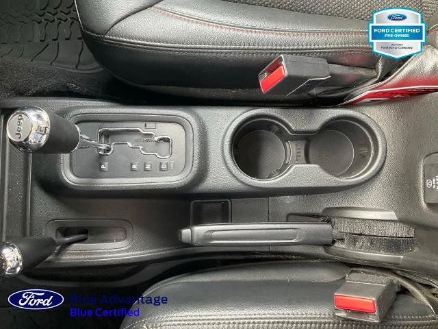 Used 2017 Jeep Wrangler Unlimited Sahara AWD/4WD image 11
