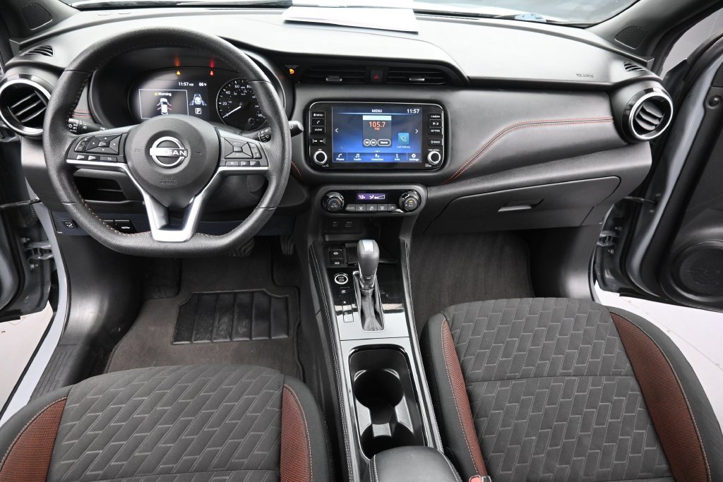 Used 2022 Nissan Kicks SR w/ Interior Electronics Package FWD image 12