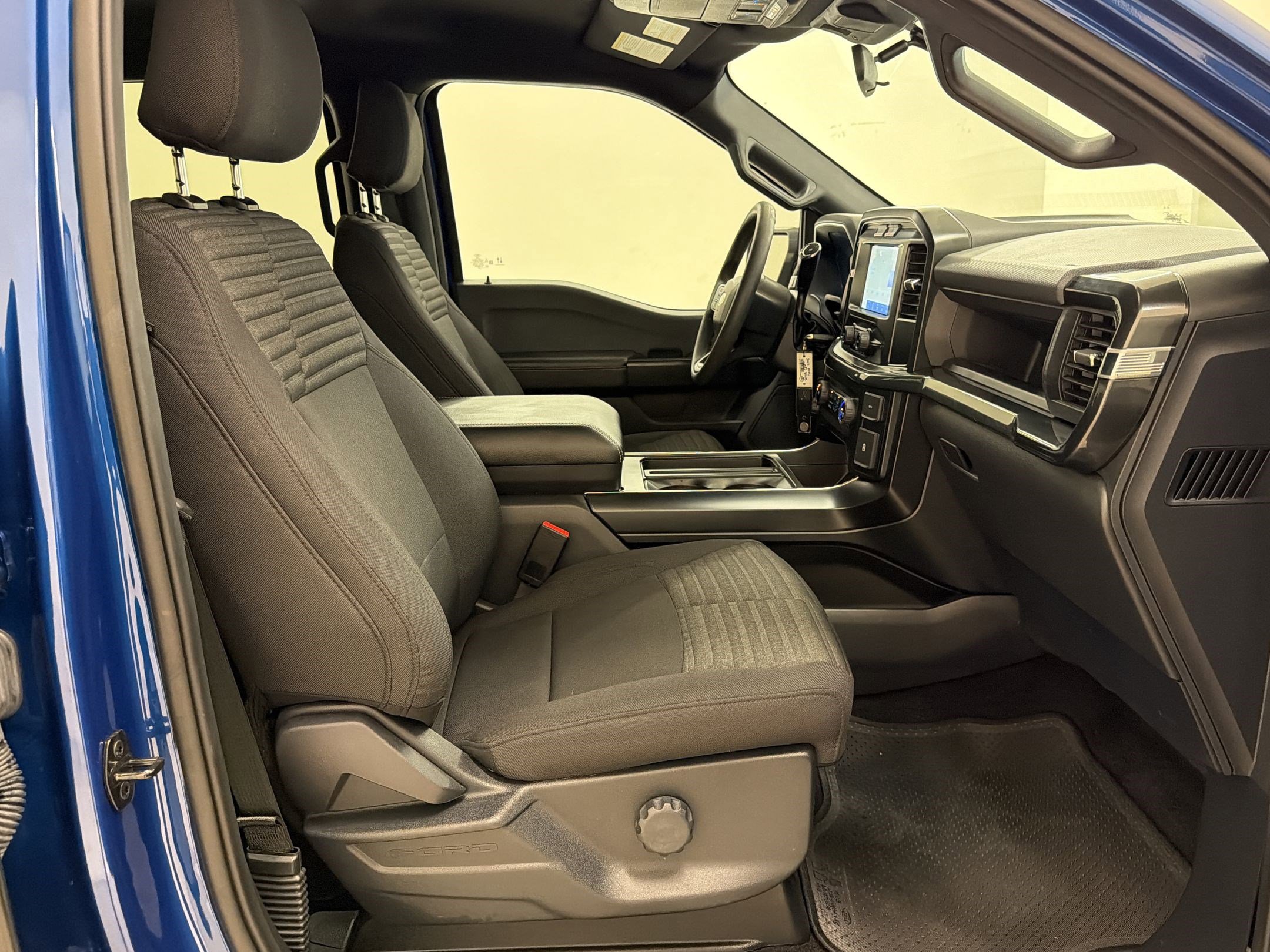 Certified 2022 Ford F150 XL w/ STX Appearance Package AWD/4WD image 29