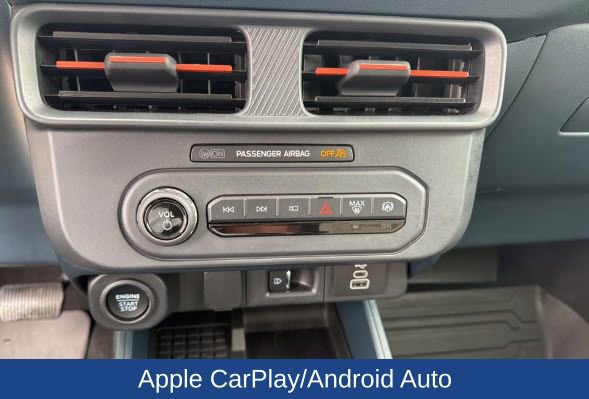 Certified 2025 Ford Maverick Lariat image 22