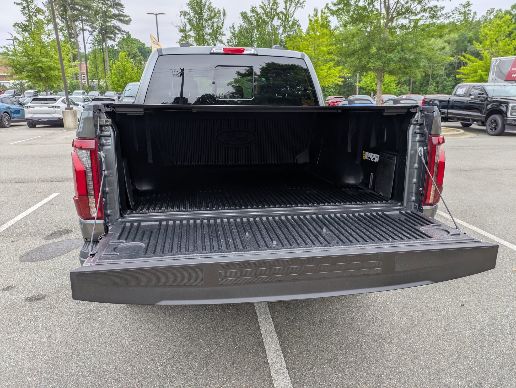 Certified 2025 Ford F150 Lariat w/ Equipment Group 502A High AWD/4WD image 37