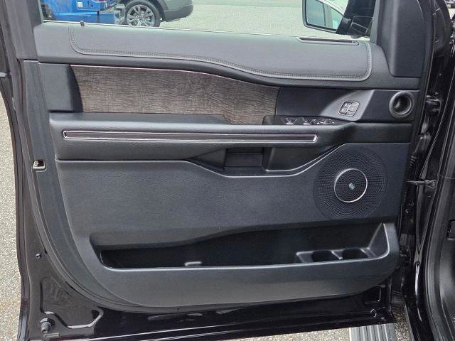 Certified 2021 Ford Expedition Limited image 7