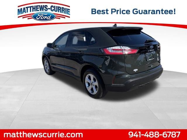 Certified 2024 Ford Edge SE image 2
