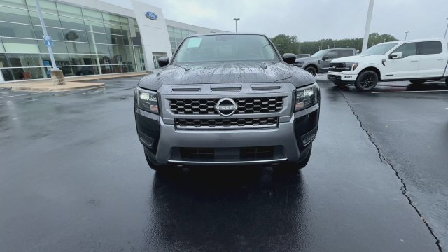 Used 2026 Nissan Frontier SV AWD/4WD image 3