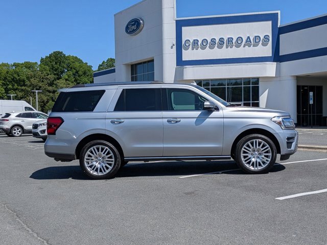 Certified 2024 Ford Expedition Limited AWD/4WD image 3