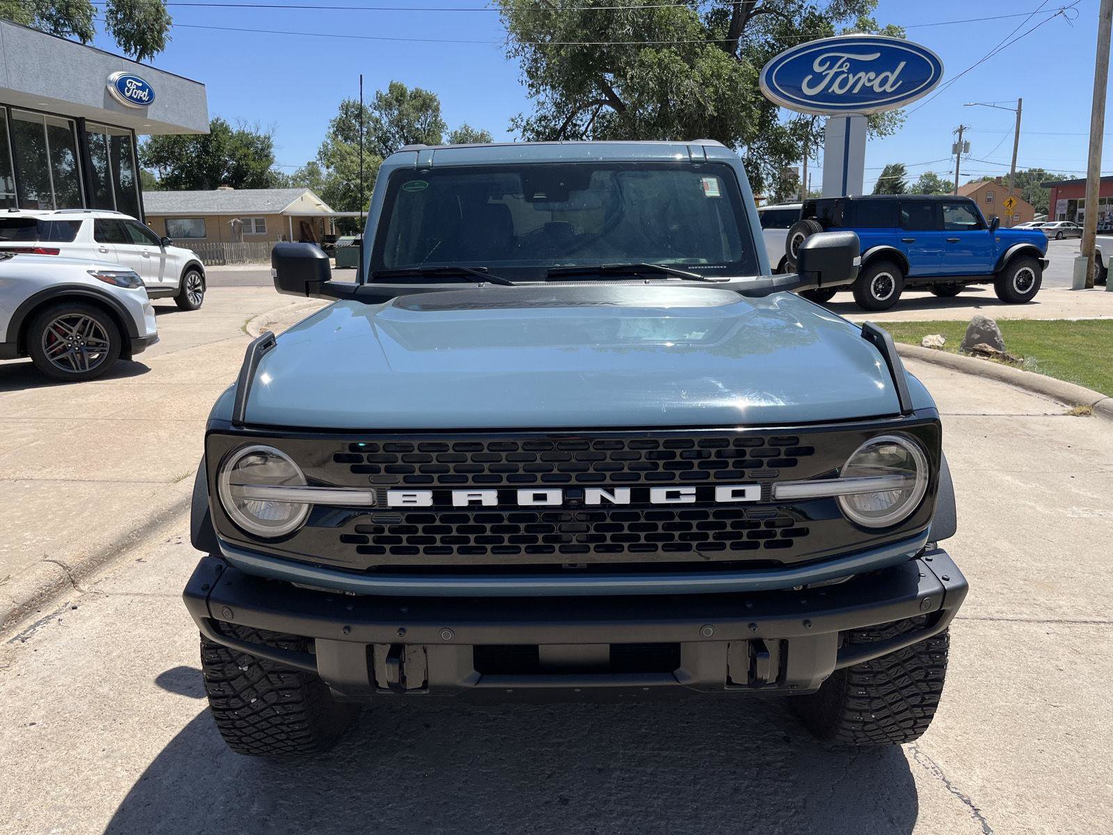 Certified 2022 Ford Bronco Wildtrak AWD/4WD image 2