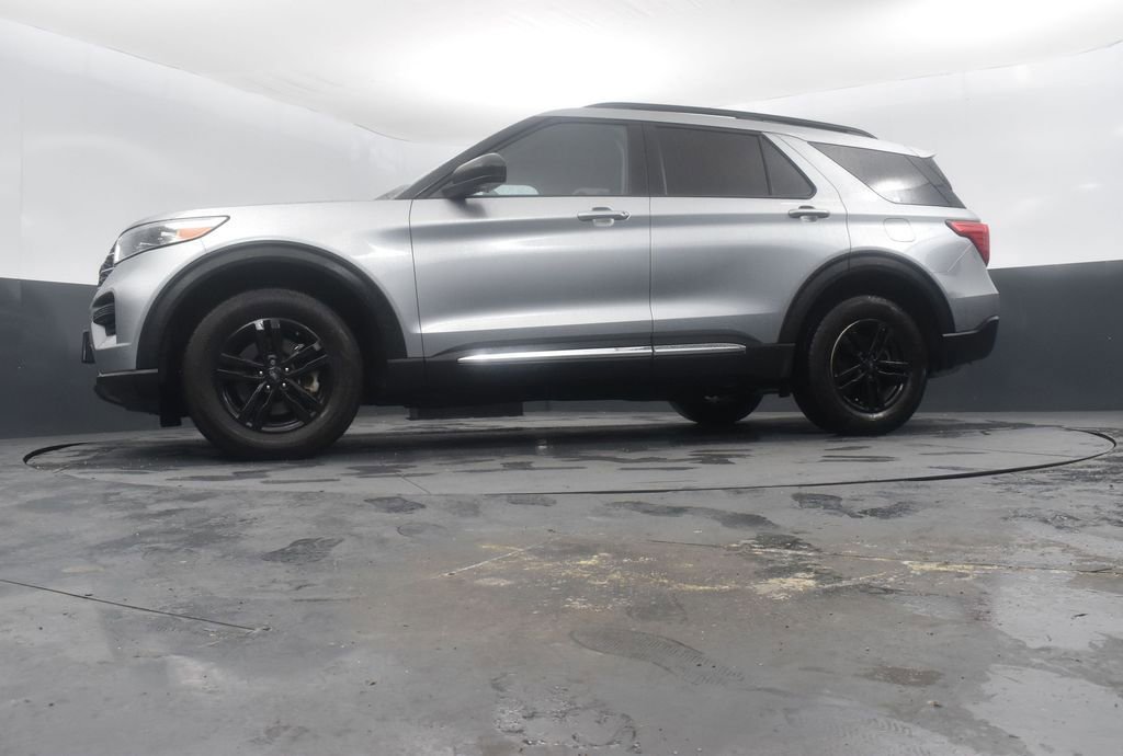 Certified 2024 Ford Explorer XLT w/ Class IV Trailer Tow Package image 44