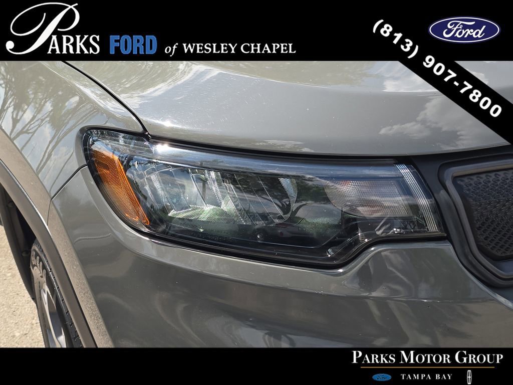 Used 2022 Jeep Compass Trailhawk image 6