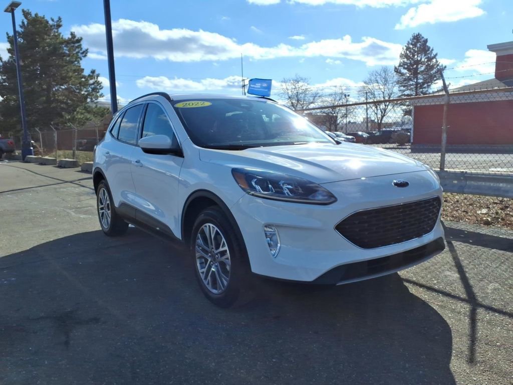 Certified 2022 Ford Escape SEL image 3