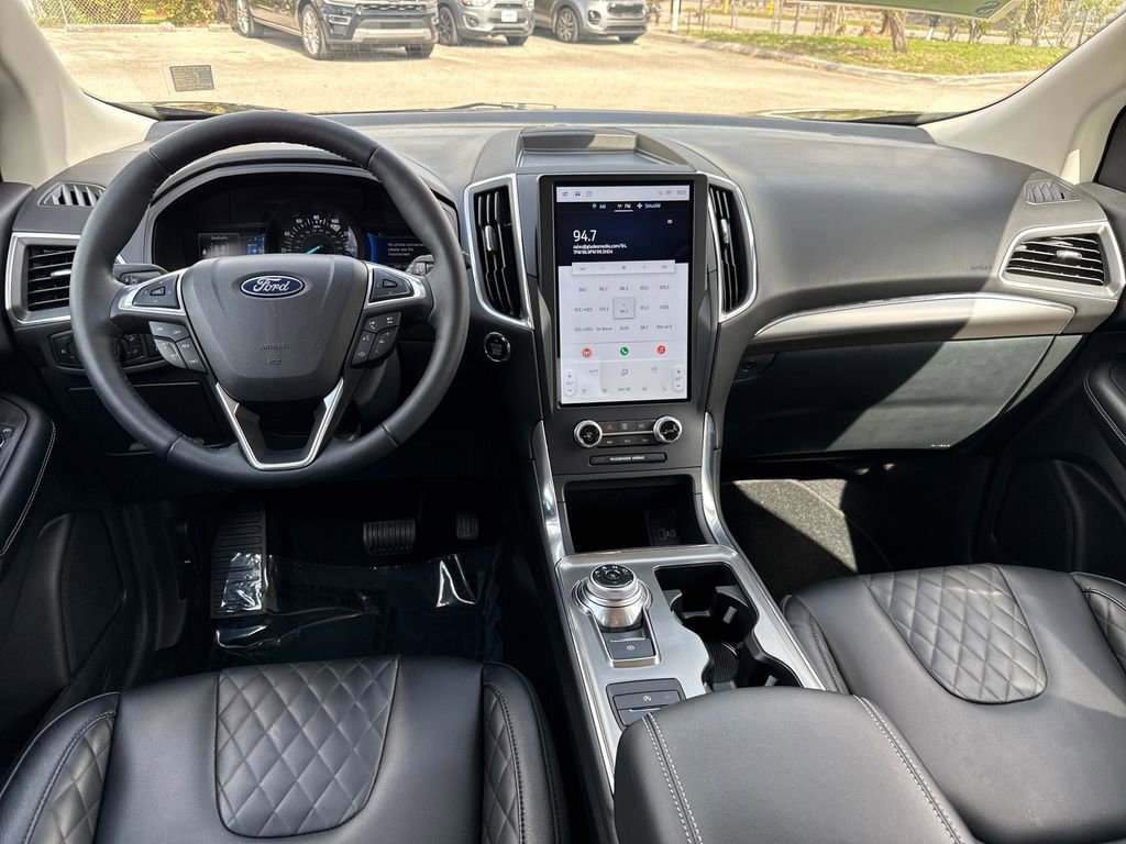 Certified 2024 Ford Edge Titanium image 6