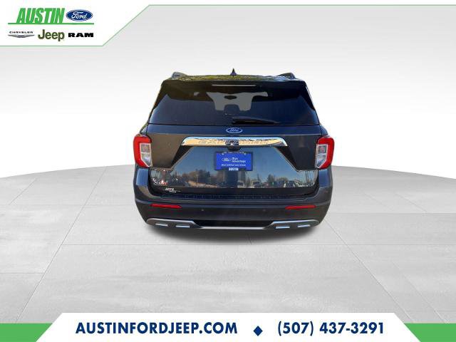 Certified 2022 Ford Explorer XLT w/ Equipment Group 202A image 4