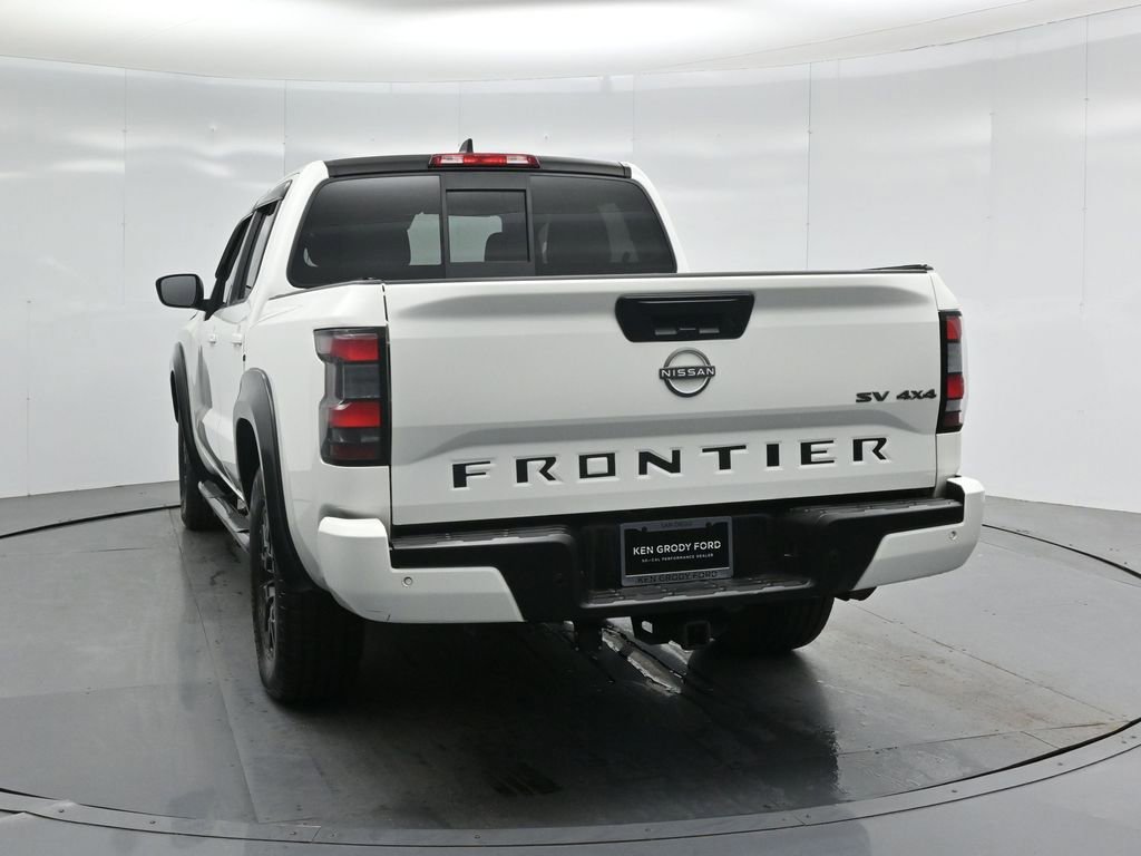 Used 2022 Nissan Frontier SV w/ Technology Package image 18