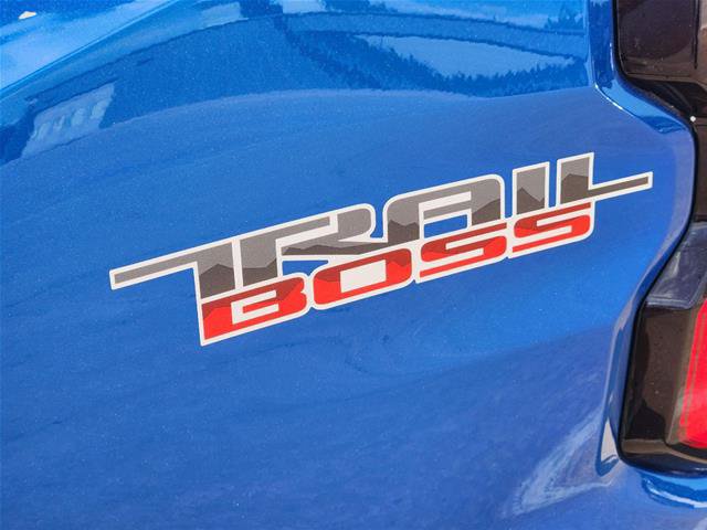 Used 2023 Chevrolet Colorado Trail Boss AWD/4WD image 12