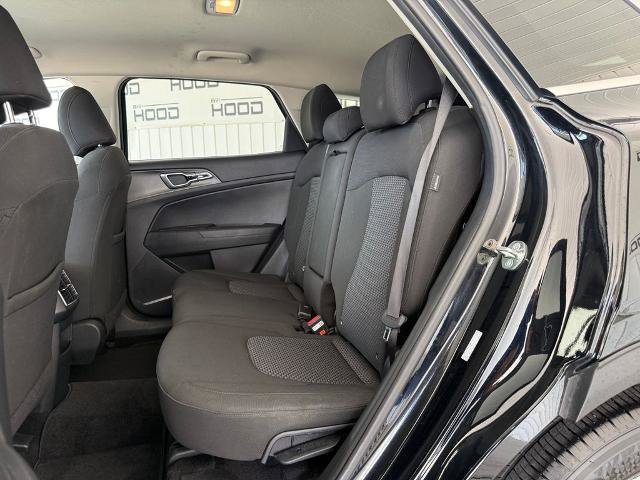 Used 2025 Kia Sportage LX FWD image 8