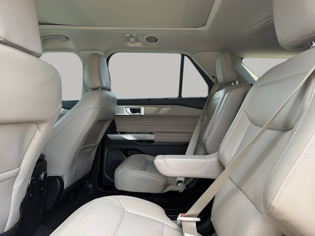 Certified 2023 Ford Explorer Limited w/ Limited Technology Package RWD image 17