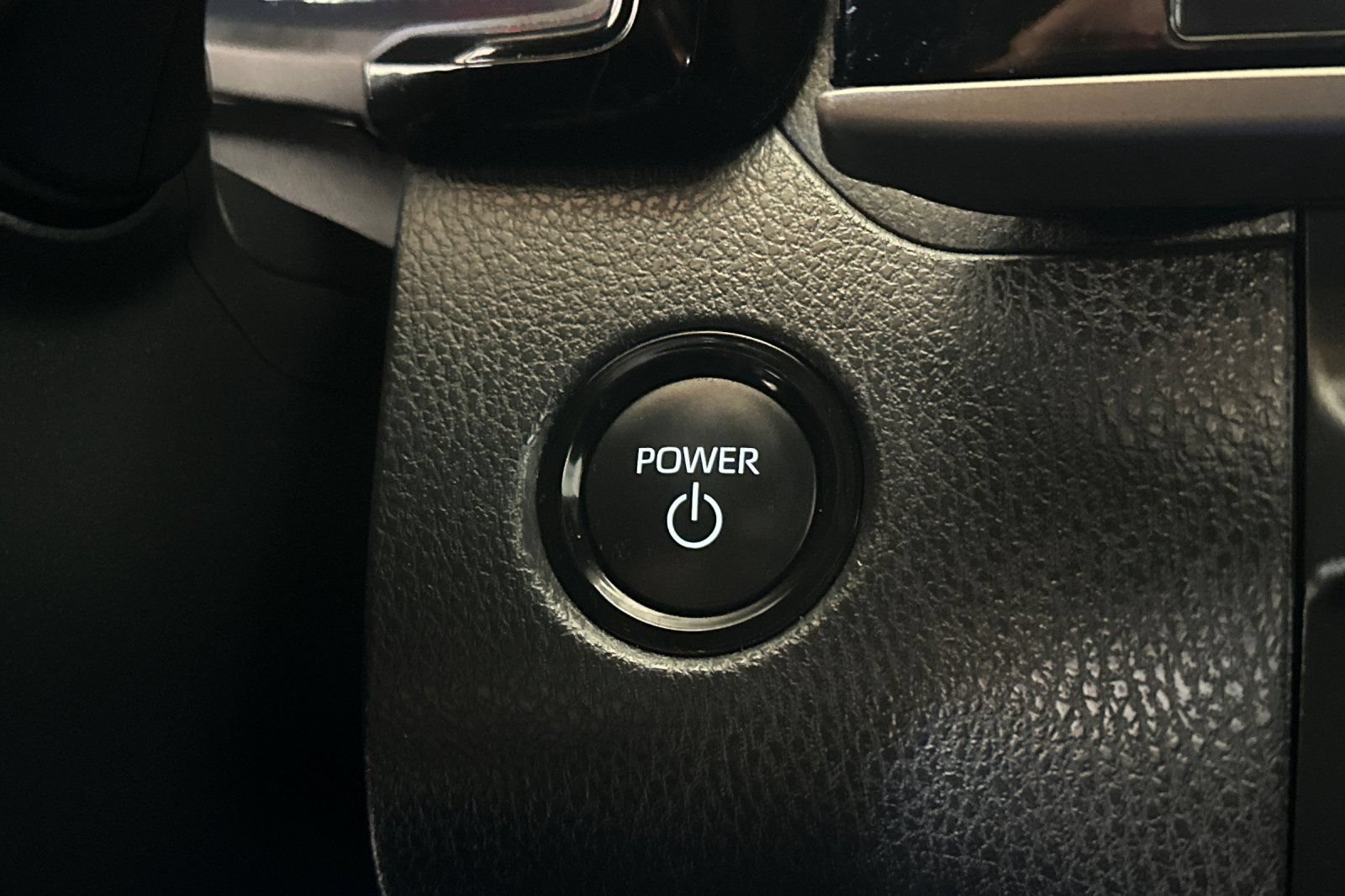 Used 2025 Toyota Camry SE w/ Multimedia Upgrade Package FWD image 22