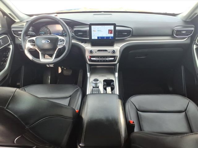 Certified 2023 Ford Explorer XLT w/ Equipment Group 202A image 14