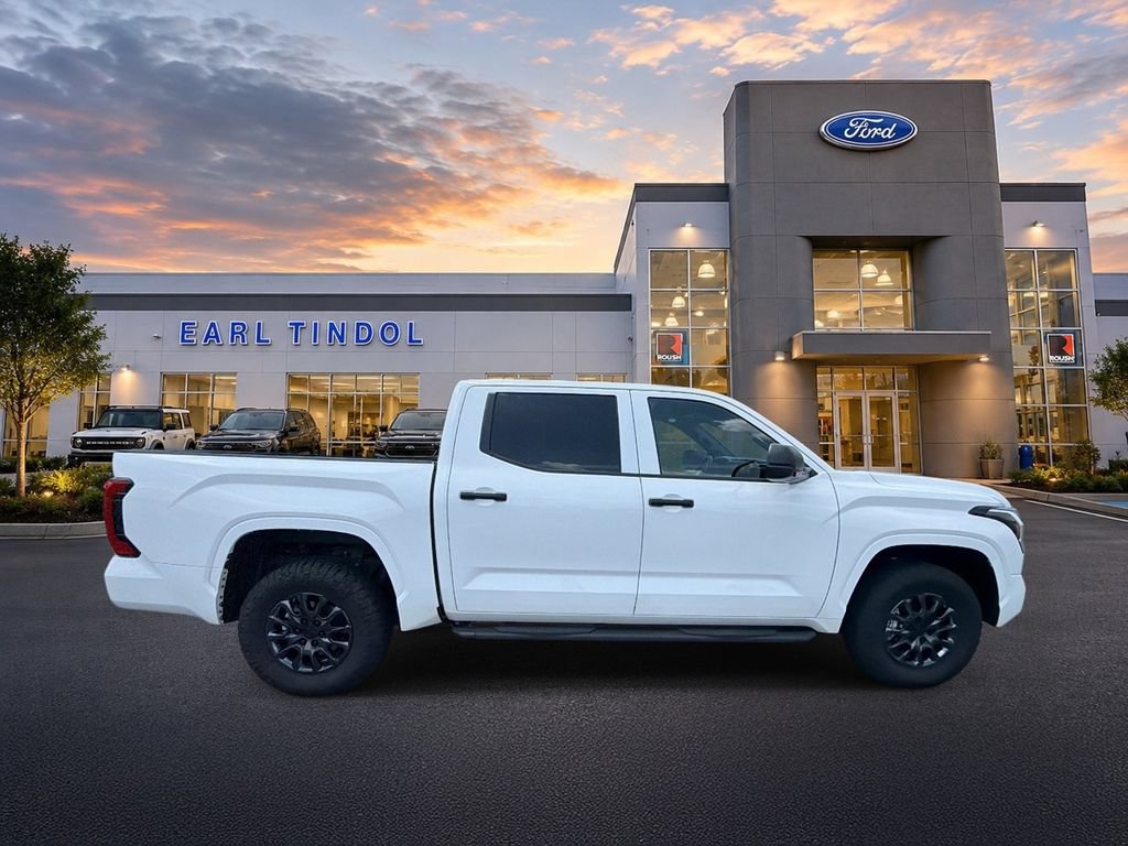 Used 2026 Toyota Tundra SR AWD/4WD image 9