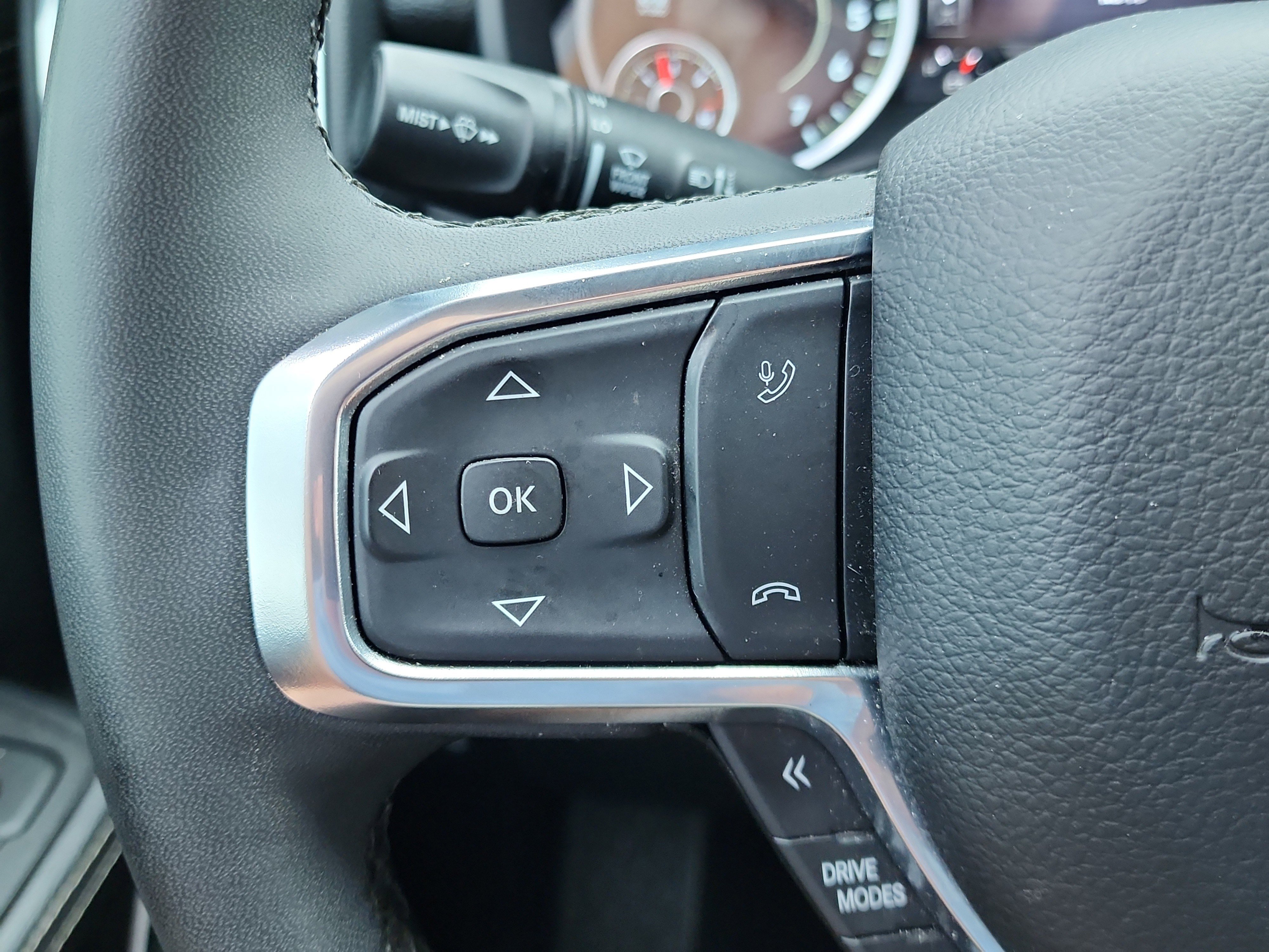 Used 2025 RAM 1500 Laramie image 20