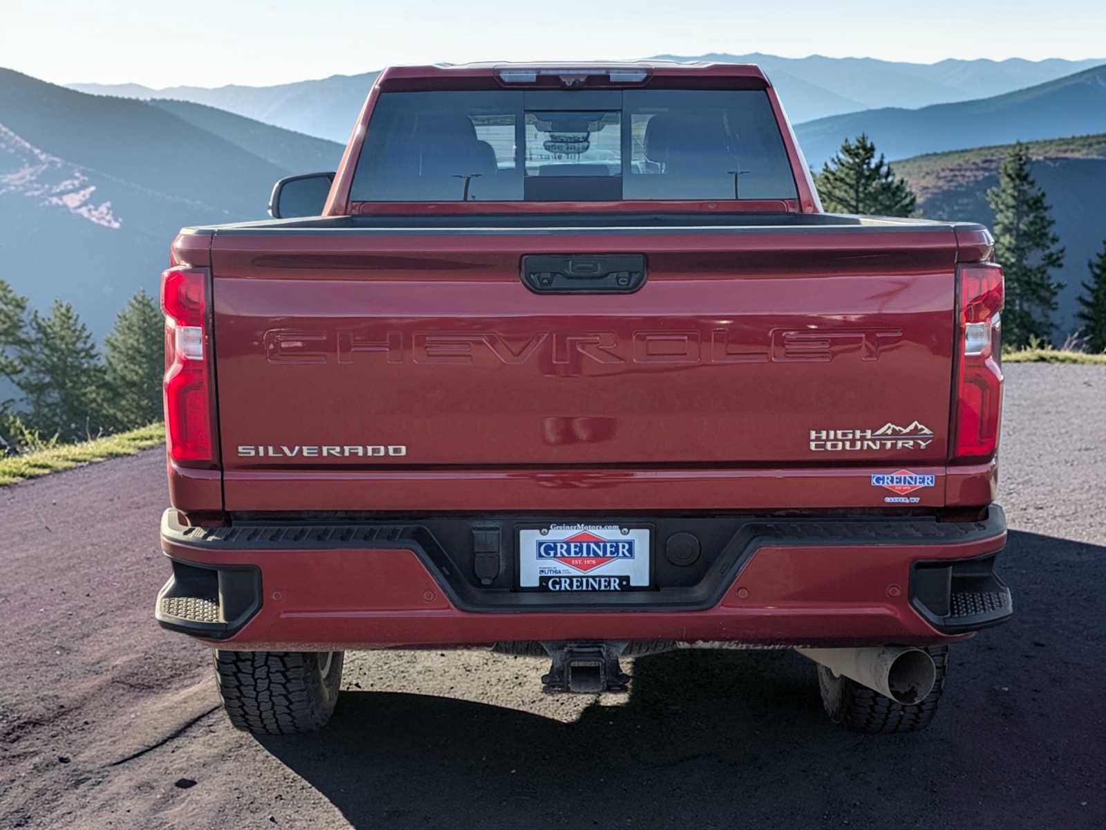 Used 2024 Chevrolet Silverado 2500 High Country w/ Technology Package image 5