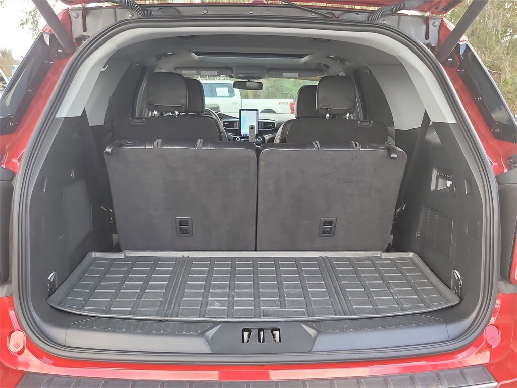 Certified 2023 Ford Explorer Limited w/ Limited Technology Package image 8