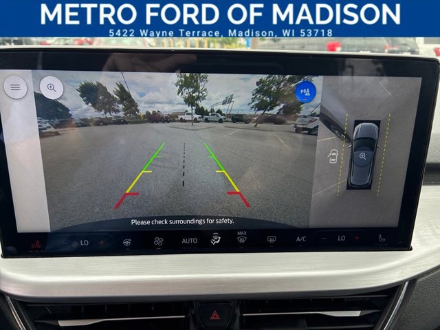 Certified 2024 Ford Escape Platinum AWD/4WD image 23