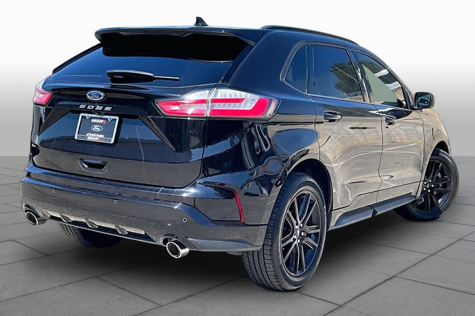 Certified 2021 Ford Edge ST-Line FWD image 7