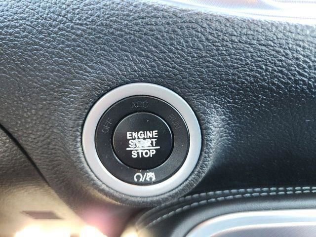 Used 2020 Dodge Challenger R/T w/ Blacktop Package image 29