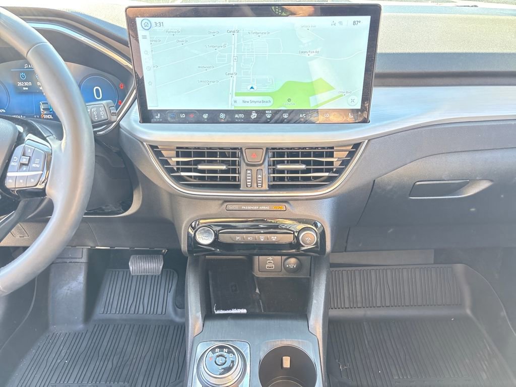 Certified 2025 Ford Escape SE w/ PHEV Premium Package image 22