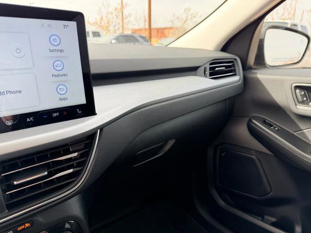 Certified 2024 Ford Escape SE w/ PHEV Premium Package image 22