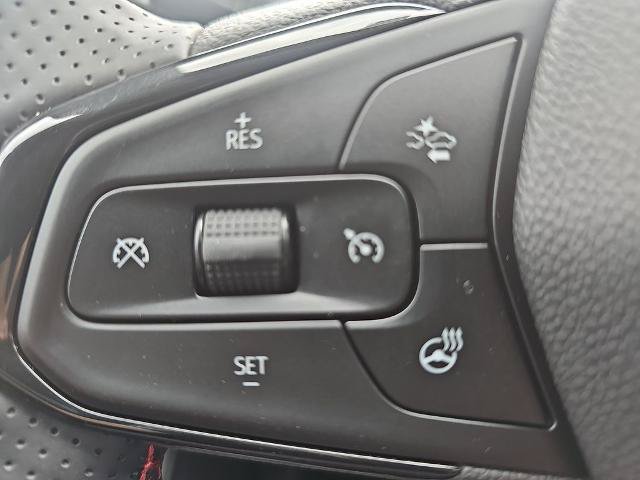 Used 2026 Chevrolet Trax RS FWD image 16
