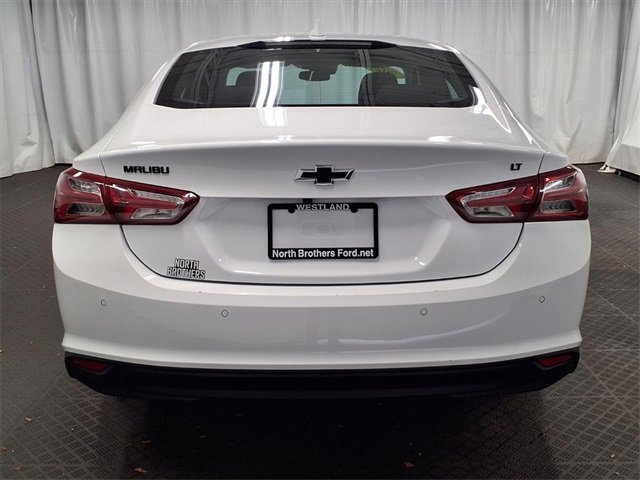 Used 2024 Chevrolet Malibu LT w/ Sport Edition image 3