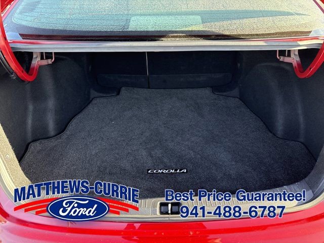 Used 2020 Toyota Corolla LE FWD image 13