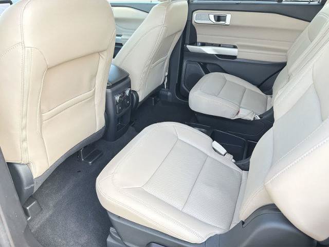 Certified 2021 Ford Explorer Limited w/ Equipment Group 301A AWD/4WD image 18
